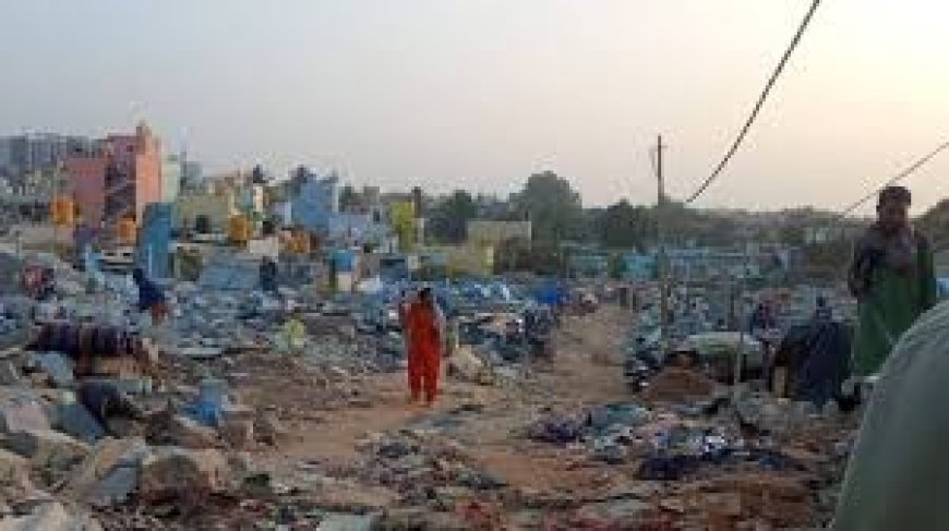 എഐസിസി ഇടപെട്ടു: വീടുകൾ   ഇടിച്ചു നിരത്തിയ സംഭവത്തിൽ പരിഹാര നടപടികളുമായി കര്‍ണാടക സര്‍ക്കാർ