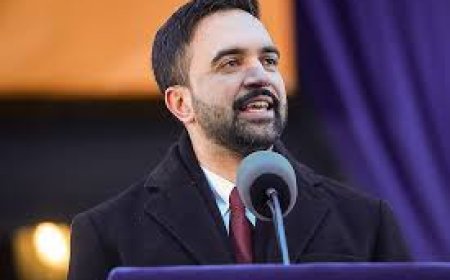 ഹമാസ് അനുകൂല മുദ്രാവാക്യങ്ങൾ അംഗീകരിക്കാനാവില്ല; സിനഗോഗിന് മുന്നിലെ പ്രതിഷേധത്തെ തള്ളിപ്പറഞ്ഞ് ന്യൂയോർക്ക് മേയർ  മംദാനി