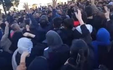 ഇറാനിലേക്കുള്ള യാത്രകൾ ഒഴിവാക്കണം; ഇന്ത്യൻ പൗരന്മാർക്ക് കർശന നിർദ്ദേശം നൽകി വിദേശകാര്യമന്ത്രാലയം