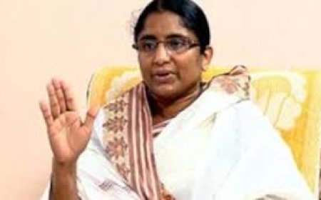 'ഇത്തരം നീച പ്രചാരണങ്ങൾക്ക്  തന്നെ തളർത്താനാവില്ല, മരണം വരെ കോൺഗ്രസുകാരി'; വ്യാജപ്രചാരണങ്ങളിൽ പൊട്ടിത്തെറിച്ച് ഷാനിമോൾ