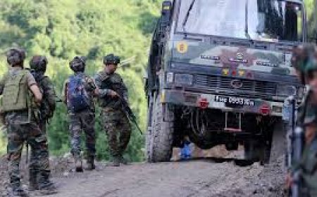 ജമ്മു കശ്മീരിൽ സൈനിക വാഹനം കൊക്കയിലേക്ക് മറിഞ്ഞ് 10 സൈനികർക്ക് വീരമൃത്യു