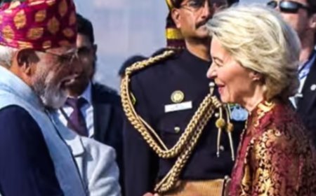 റിപ്പബ്ലിക് ദിനത്തിൽ ശ്രദ്ധാകേന്ദ്രമായി യൂറോപ്യൻ കമ്മീഷൻ അധ്യക്ഷ: ഇന്ത്യൻ പരമ്പരാഗത വസ്ത്രത്തിൽ തിളങ്ങി ഉർസുല