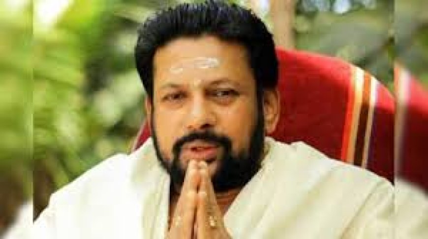 ശബരിമല സ്വര്‍ണക്കൊള്ള: തന്ത്രി കണ്ഠര് രാജീവര് അറസ്റ്റില്‍