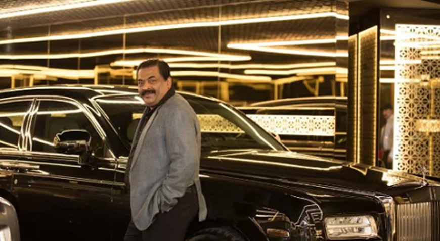 സി ജെ റോയിയുടെ മരണത്തിന്   കാരണം   ആദായ നികുതി വകുപ്പ് ഉദ്യോഗസ്ഥരുടെ  മാനസിക പീഡനം; ആരോപണവുമായി കുടുംബം