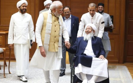 പ്രധാനമന്ത്രി നരേന്ദ്ര മോദിയുമായി കാന്തപുരം അബൂബക്കർ മുസ്ലിയാർ കൂടിക്കാഴ്ച നടത്തി