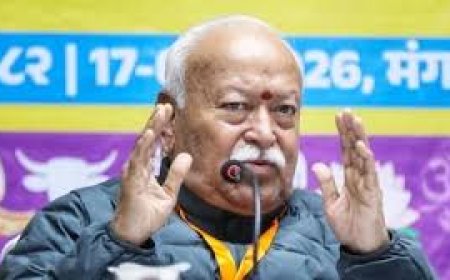 കുടുംബങ്ങളില്‍ മൂന്ന് കുട്ടികള്‍ വേണം : ഹിന്ദു ജനസംഖ്യ കുറയുന്നതില്‍ ആശങ്ക പ്രകടിപ്പിച്ച്  മോഹന്‍ ഭാഗവത്