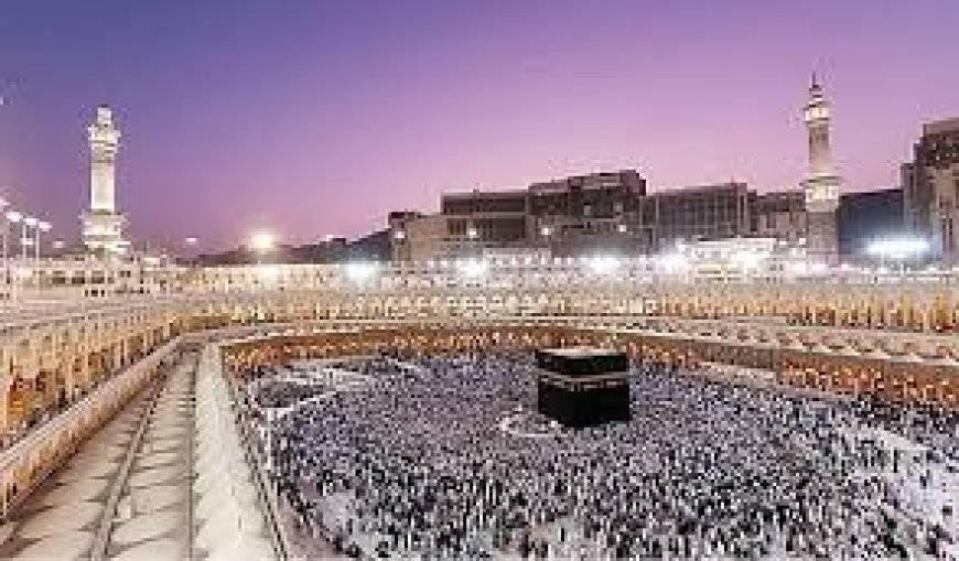 Saudi Arabia suspends 1,800 Umrah travel agencies due to poor performance