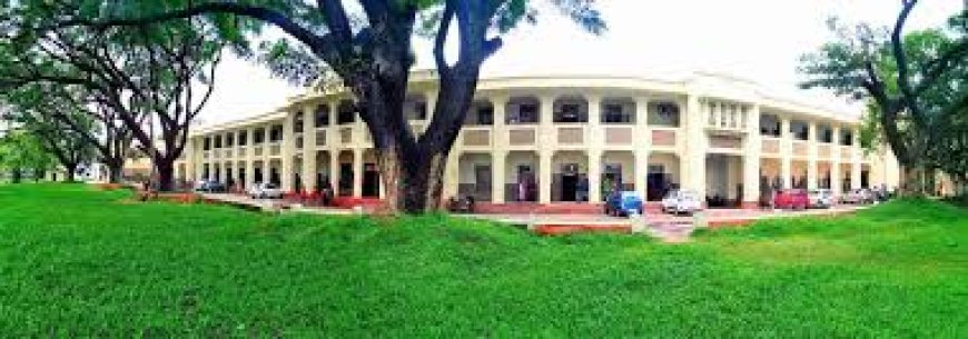 ആലപ്പുഴ SD കോളജിൽ പരീക്ഷാ നടത്തിപ്പിൽ ഗുരുതര വീഴ്ച; ചോദ്യപേപ്പർ മാറി നൽകി