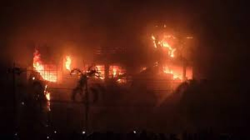 കോഴിക്കോട്  ജയലക്ഷ്മി സിൽക്സിലെ തീപിടിത്തം; കേസെടുത്ത് പൊലീസ്