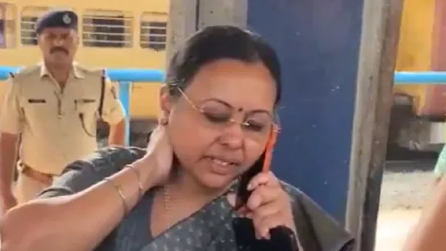 മന്ത്രി വീണ ജോർജ്   പത്തനംതിട്ടയിലെ വീട്ടിൽ വിശ്രമത്തിൽ