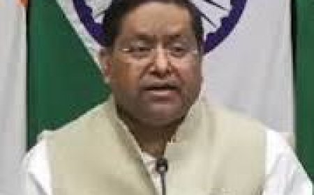 ഇറാനിലുള്ള ഇന്ത്യക്കാരെ   അർമേനിയയിലേക്കും അസർബൈജാനിലേക്കും അയച്ചു, എല്ലാവരും സുരക്ഷിതർ ; വിദേശകാര്യ മന്ത്രാലയം