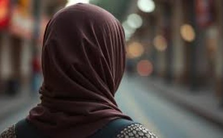 പള്ളികളിൽ സ്ത്രീകൾക്ക് പ്രവേശനം നിർബന്ധമാക്കരുത്, തീരുമാനം എടുക്കേണ്ടത് പള്ളി കമ്മിറ്റികൾ; സുപ്രീം കോടതിയോട് മുസ്ലീം വ്യക്തിനിയമ ബോർഡ്