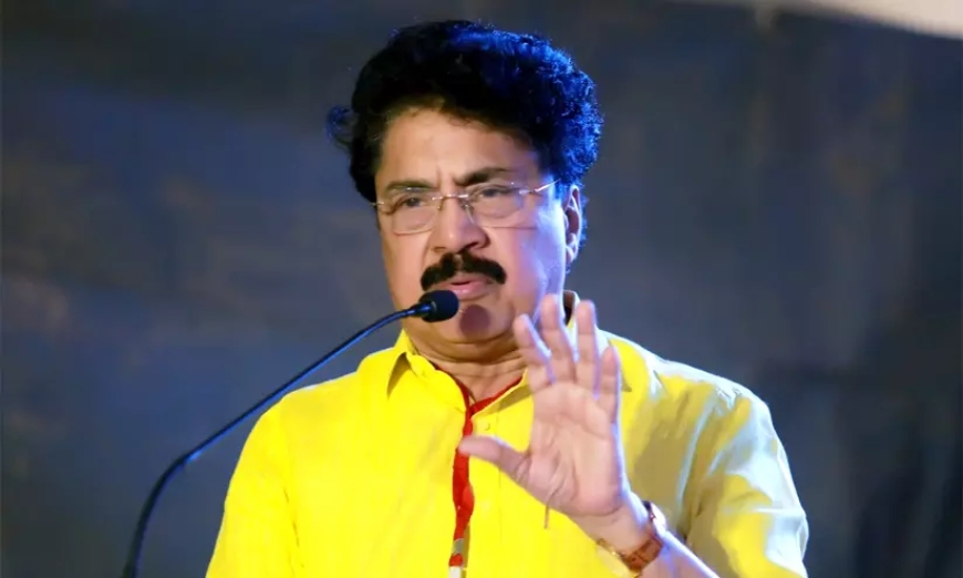 വിമത കൺവെൻഷനിൽ പങ്കെടുത്തതിന് പിന്നാലെ പി‌ കെ ശശിയെ സിപിഎം പുറത്താക്കി