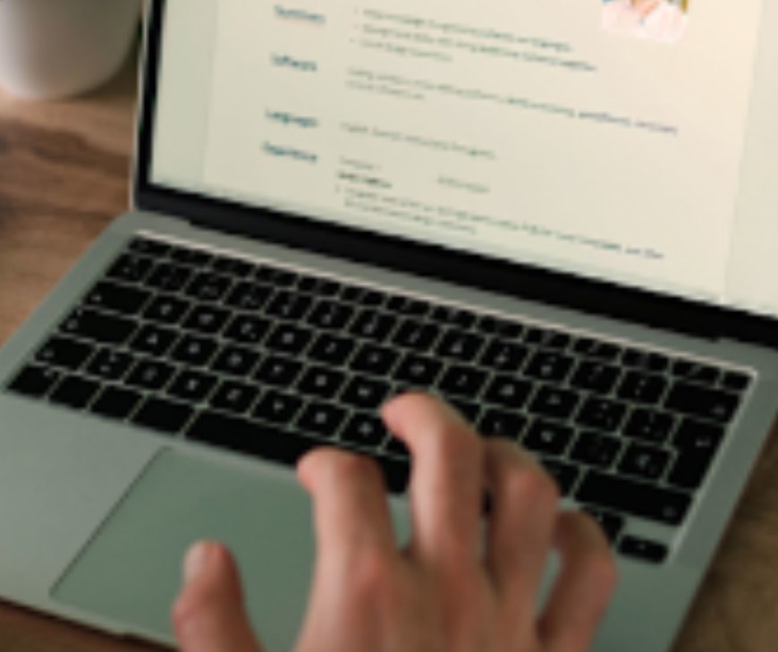 ഇന്ധന പ്രതിസന്ധി: പാകിസ്ഥാൻ വർക്ക് ഫ്രം ഹോമിലേക്ക്