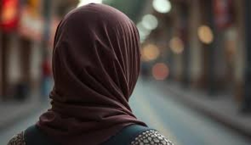 പള്ളികളിൽ സ്ത്രീകൾക്ക് പ്രവേശനം നിർബന്ധമാക്കരുത്, തീരുമാനം എടുക്കേണ്ടത് പള്ളി കമ്മിറ്റികൾ; സുപ്രീം കോടതിയോട് മുസ്ലീം വ്യക്തിനിയമ ബോർഡ്