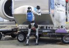 Humanoid robots to handle baggage in trial at Tokyo's Haneda Airport