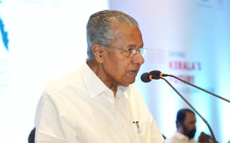 പുന്നപ്രയുടെ മണ്ണ്  രക്തസാക്ഷികളുടേത്,  വഞ്ചനകാണിച്ചവരെ പ്രോല്‍സാഹിപ്പിക്കില്ല: പിണറായി വിജയന്‍