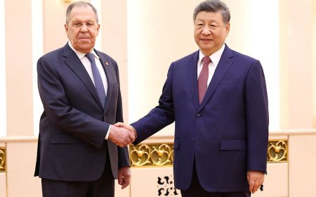 Xi assures Russia of China's friendship as ties grow with other nations