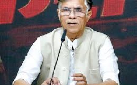 അസം മുഖ്യമന്ത്രിയുടെ ഭാര്യക്കെതിരായ ആരോപണം; പവന്‍ ഖേരയുടെ മുന്‍കൂര്‍ ജാമ്യം സ്റ്റേ ചെയ്ത്  സുപ്രീം കോടതി