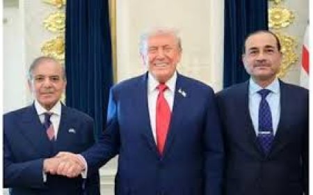 സമാധാന ചർച്ചകൾ അട്ടിമറിക്കാൻ ​അസിം മുനീർ തന്ത്രങ്ങൾ മെനയുന്നു;  പാക് സൈനിക മേധാവി വിശ്വസിക്കാന്‍ കൊള്ളത്തവനെന്ന് യുഎസ് ഇന്റലിജന്‍സ് റിപ്പോര്‍ട്ട്