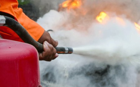 തൃശൂർ പൂരം ഒരുക്കത്തിനിടെ വെടിക്കെട്ട് പുരയിൽ സ്ഫോടനം; 7 പേർ മരിച്ചു