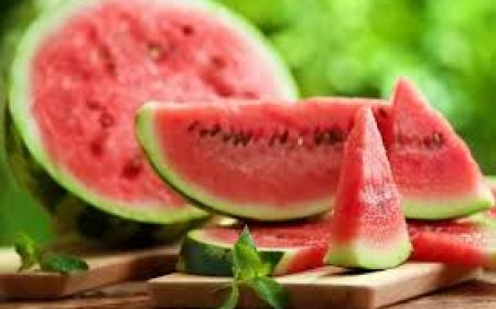  വേനൽക്കാലത്ത്  ഉള്ള് കുളിർപ്പിക്കാൻ   തണ്ണിമത്തൻ