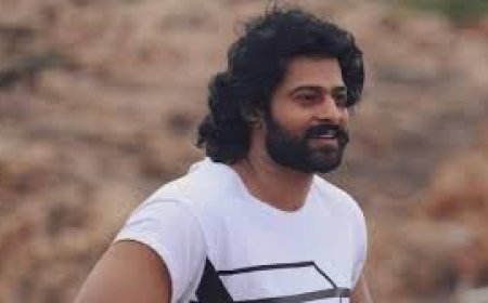 ജനപ്രീതിയിൽ പ്രഭാസ് ഇന്ത്യയിലെ നമ്പർ വൺ:  പട്ടികയിൽ ഇടം പിടിക്കാതെ മലയാളി താരങ്ങൾ