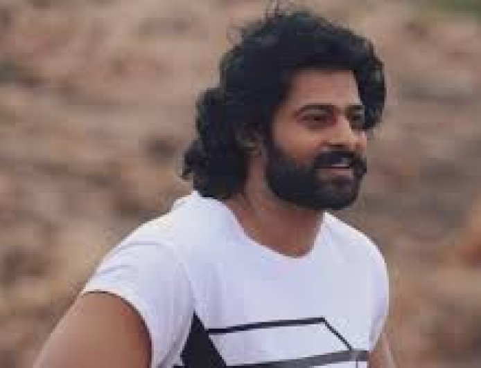 ജനപ്രീതിയിൽ പ്രഭാസ് ഇന്ത്യയിലെ നമ്പർ വൺ:  പട്ടികയിൽ ഇടം പിടിക്കാതെ മലയാളി താരങ്ങൾ