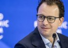 Anthropic CFO says AI now writes 90% of its code, changing white-collar jobs from execution to oversight
