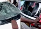 സിപിഎം ആക്രമണത്തിൽ ഇ ഡി ഉദ്യോഗസ്ഥർക്ക് പരിക്ക്; ഇഷ്ടികയും വടികളും ഉപയോഗിച്ച്  ഉദ്യോഗസ്ഥരുടെ വാഹനം അടിച്ച് തകർത്തു
