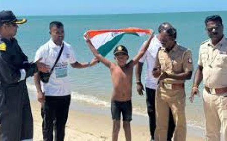 ശ്രീലങ്കയിൽ നിന്ന് ധനുഷ്കോടി വരെ  29 കി.മീ. 10 മണിക്കൂറിൽ നീന്തിക്കടന്ന് ഏഴുവയസുകാരൻ