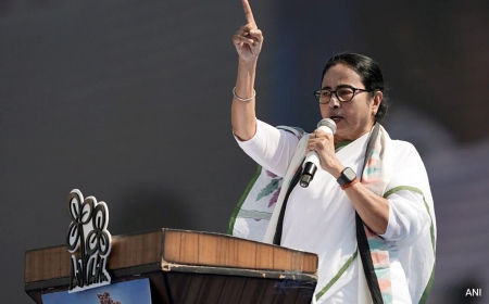 രാജിവച്ചില്ലെങ്കിൽ മമതയെ ഗവർണർ പുറത്താക്കിയേക്കും; ബംഗാളിൽ കേന്ദ്ര സേനയെ ഇറക്കി