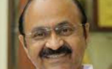 ഗവര്‍ണറെ കണ്ട് വിഡി സതീശന്‍; പൂര്‍ണ മന്ത്രിസഭാ സത്യപ്രതിജ്ഞ തിങ്കളാഴ്ച
