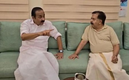 രമേശ്  ചെന്നിത്തലയെ വീട്ടിലെത്തി സന്ദർശിച്ച് വി ഡി സതീശൻ