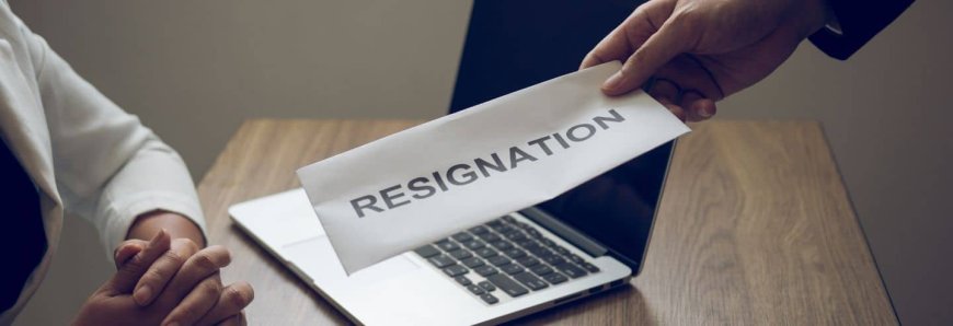 Chief Minister Pinarayi Vijayan submits his resignation to Governor