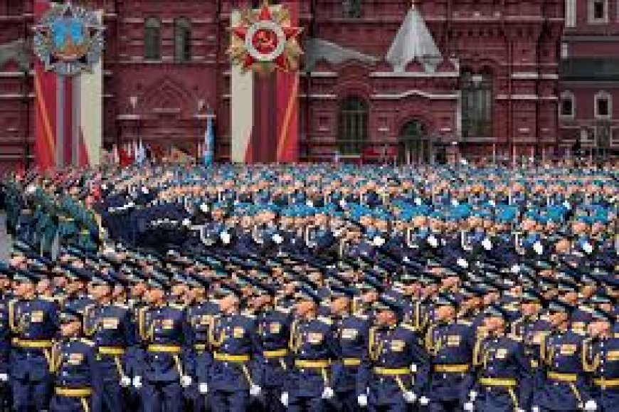 Russia urges foreigners to leave Kyiv over Victory Day threat
