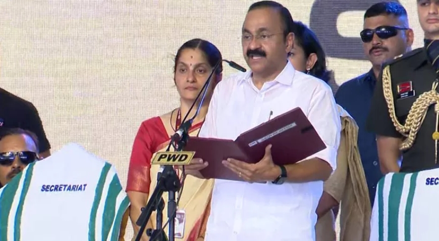കേരള മുഖ‍്യമന്ത്രിയായി വി.ഡി. സതീശൻ സത‍്യപ്രതിജ്ഞ ചെയ്ത് അധികാരമേറ്റു