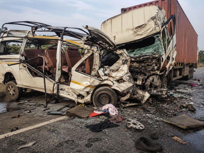 13 killed, over 20 injured as truck collides with another carrying wedding family group in Maharashtra's Palghar