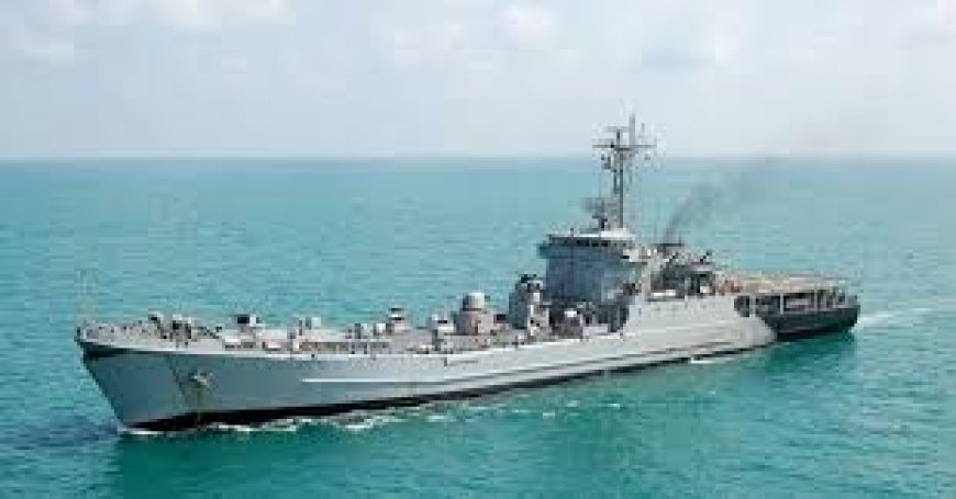 India’s first underwater warship museum takes shape as INS Guldar successfully submerged off Sindhudurg coast