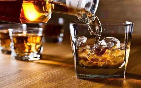 ലക്ഷദ്വീപിൽ മദ്യം വിൽക്കാം: 47 വർഷത്തെ മദ്യനിരോധനം പിൻവലിച്ചു