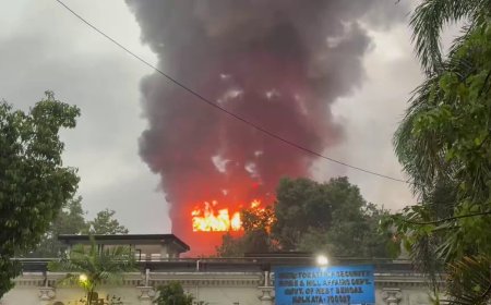 4,000 EVMs destroyed in massive fire in govt building in Kolkata