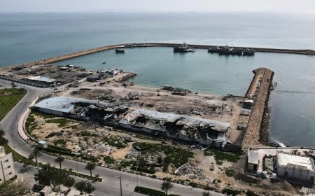 US and Iran reach initial deal to open Strait of Hormuz and extend ceasefire