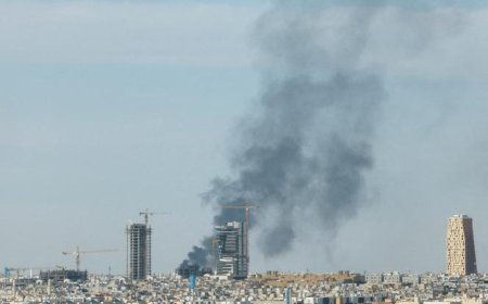 Tehran attacks Bahrain, Kuwait after US bombs Iranian coast