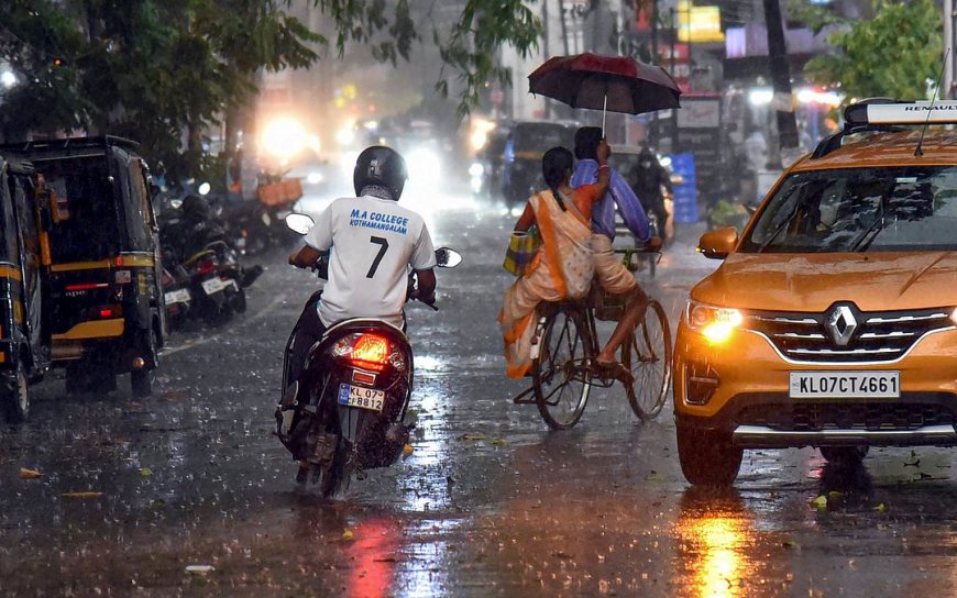 Monsoon knocks on Kerala’s door, heavy rain alerts issued