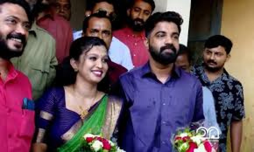 സിപിഎം നേതാവ് പി എം ആർഷോയും മുൻ എസ് എഫ് ഐ നേതാവ് കെ വിദ്യയും വിവാഹിതരായി