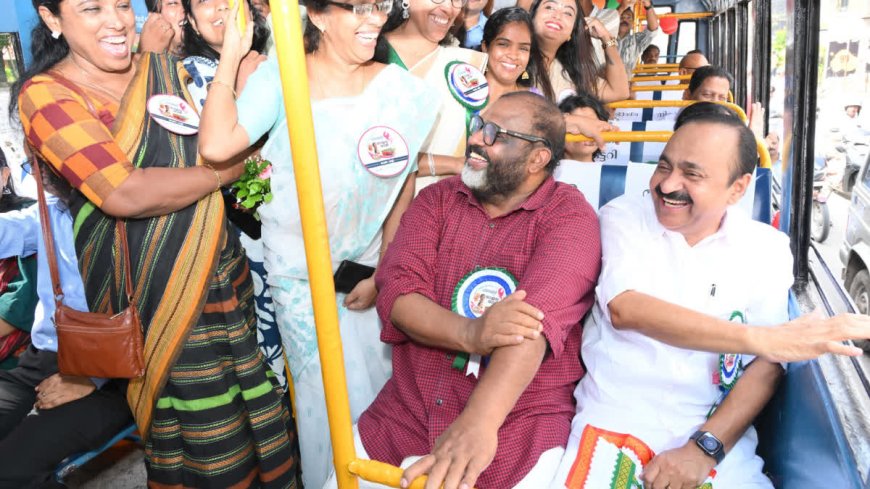 കെഎസ്ആർടിസി ഓർഡിനറി ബസുകളിൽ സൗജന്യ യാത്രയ്ക്ക് തുടക്കമായി: സർക്കാർ നൽകുന്ന ആദരവെന്ന് മുഖ്യമന്ത്രി; അഭിമാന നിമിഷമെന്ന് സ്ത്രീകൾ