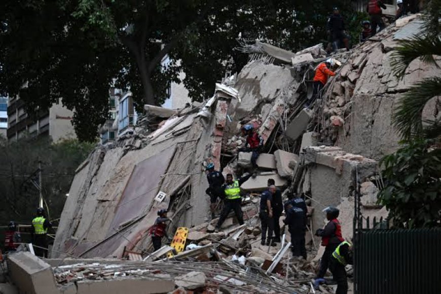 Earthquakes  kill 32, injure hundreds in Venezuela