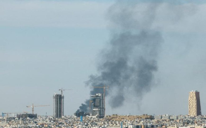 Tehran attacks Bahrain, Kuwait after US bombs Iranian coast