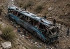 At least 40 killed in passenger bus crash in southwest Pakistan