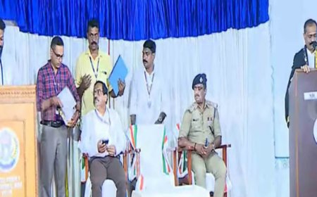 ബിജെപി കൗൺസിലർ സുഗതൻ ജയിലിൽ നിന്ന് സത്യപ്രതിജ്ഞ ചെയ്‌തു; കേരള ചരിത്രത്തിൽ  ആദ്യ സംഭവം